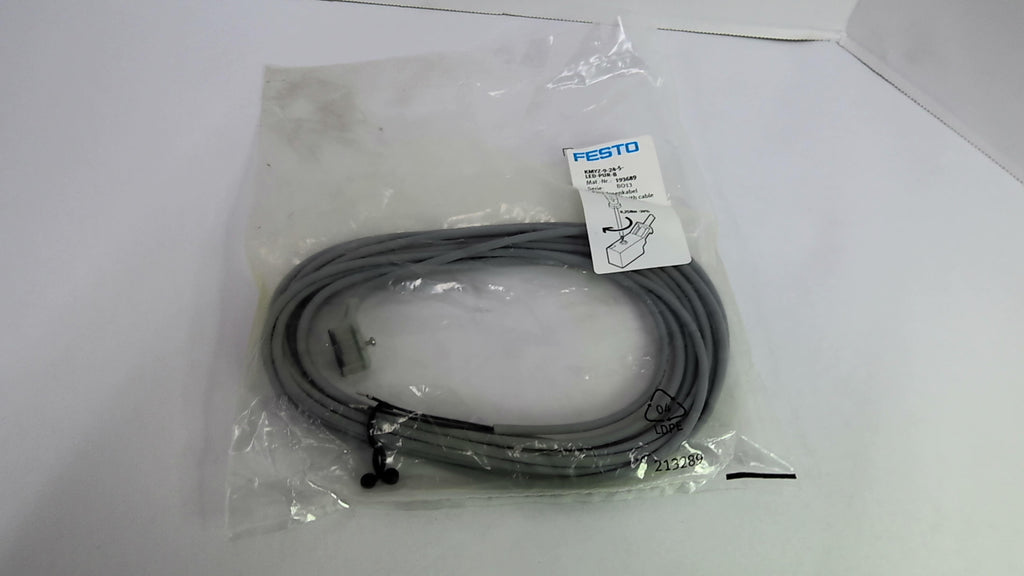 Festo KMYZ-9-24-5-LED-PUR_B 193689 Plug Socket With Cable