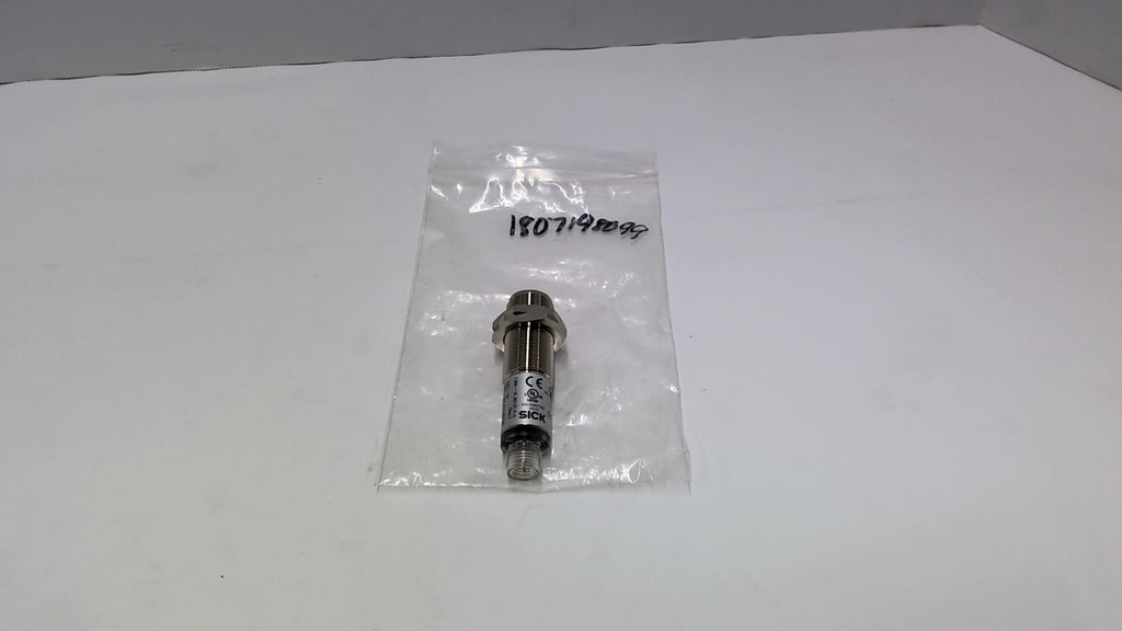 SICK VL180-2P42431 Photo Electric Retro-Reflective Sensor