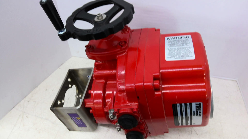 Triac Controls WEM-1350 Pneumatic Actuator 115VAC/1PH 4,4x Encl. 1350lbs. Torque