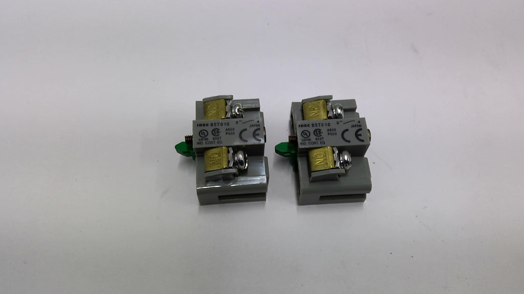 IDEC BST010.3 Contact Block Modules Lot Of 2