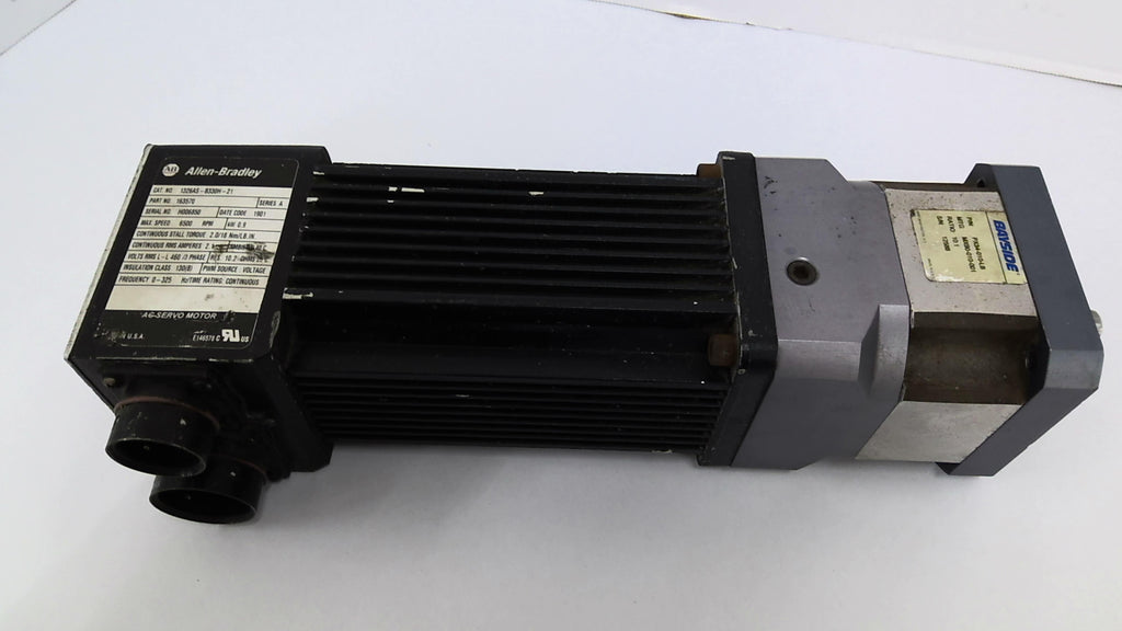 Allen Bradley 1326AS-B330H-21 Servo Gear Motor 0.9KW 6500RPM 460V