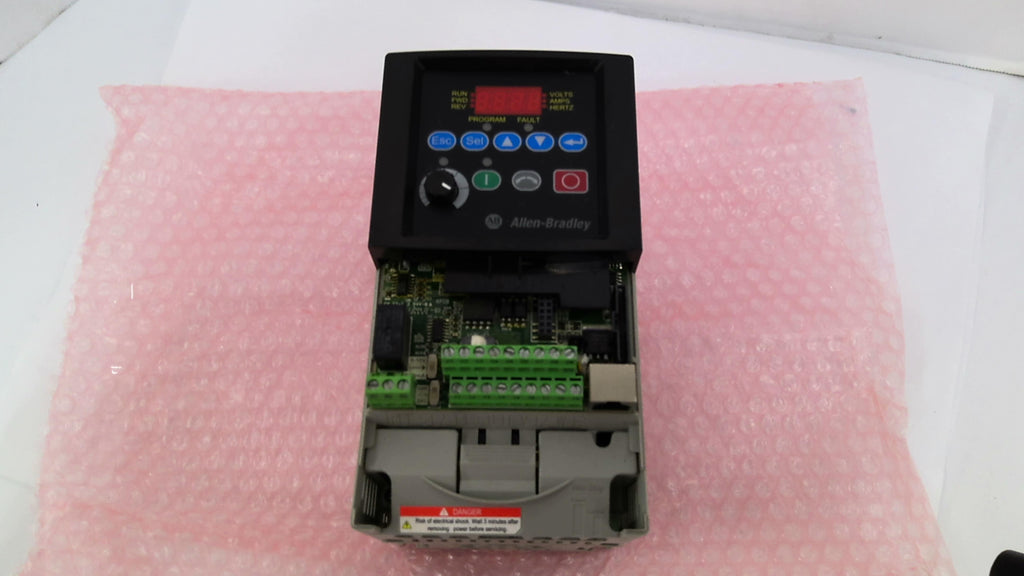 Allen Bradley 22B-D4P0N104 Drive 3PH 2HP 4AMPS 0-460VAC