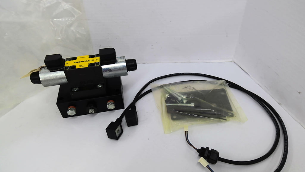 Enerpac VEW43 A0714C BTA Control Valve 5000 PSI MAX