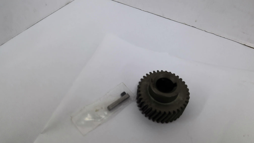 35 Teeth Spur Gear With Key Gear Thickness 7/8" Inside Bore 3/4" Bore W 1-1/4"
