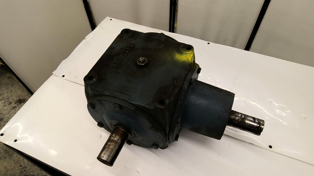 Hub City 0220-59348-800 1:1 Left Angled Gearbox 132Hp 1750Rpm 1-1/2" Shafts
