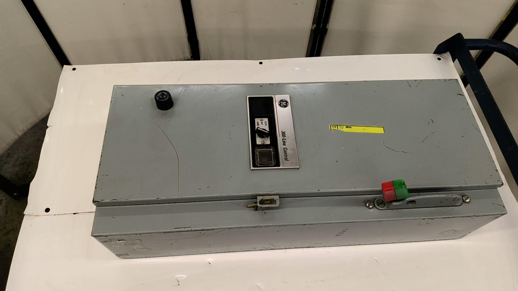 GE 300-Line Fused Combo Motor Starter 3 Phase Size 1 250V 30A