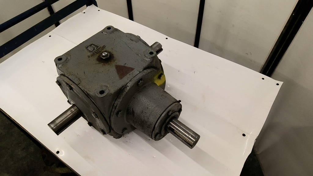Hub City 02-20-03906-800 Tri-Shaft Gear Reducer 1:1 Ratio 132Hp 1750Rpm 4750Tq