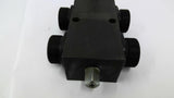 B371 Hydraulic Selector Valve Bore 1-1/4" Length 7" Width 4-3/4"