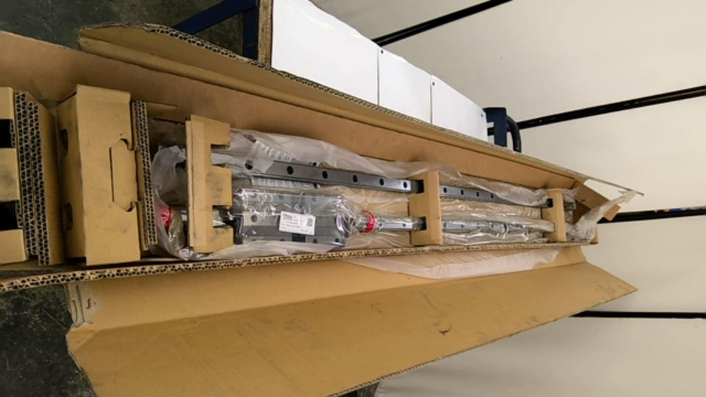 THK HSR30HA2SS+3240LT Precision Linear Motion Guide With 2 Long-Block Carriages