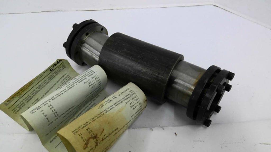 ETP-1-7/16" Sleeve Bore 1-7/16" Length 5-3/8" Width 2-9/16"