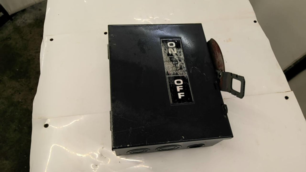 GE THN3361 Non-Fusible Heavy Duty Safety Switch 600Vac 30A 250Vdc 3P 3Ph Nema 1
