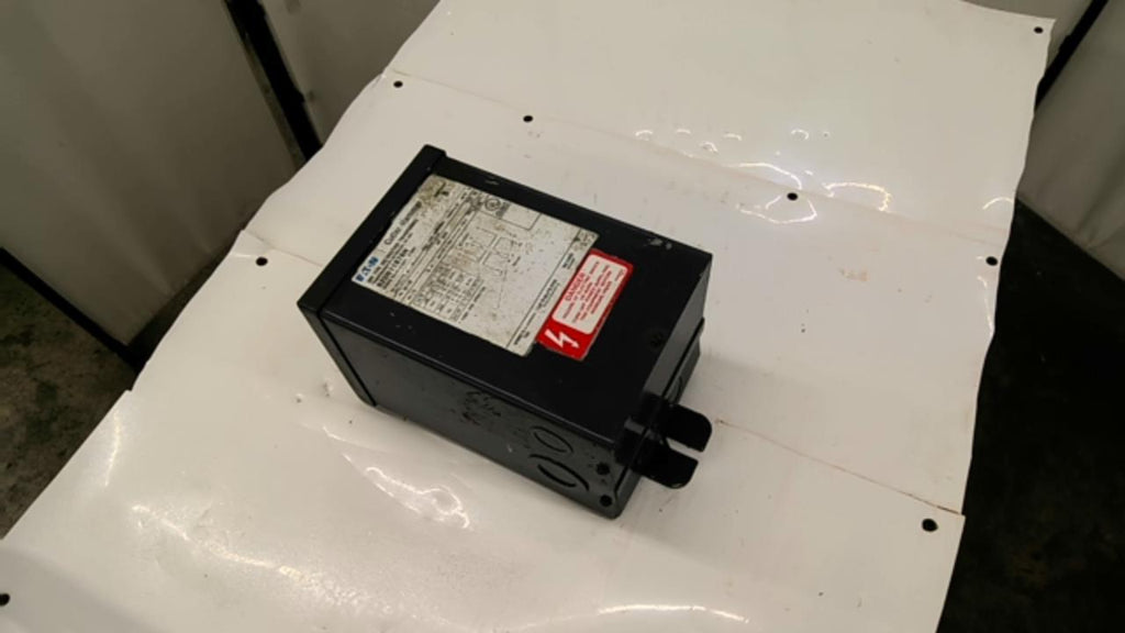 Eaton S20N11S76N Dry Type Distribution Transformer .75Kva 240/480Pv 120/240Sv
