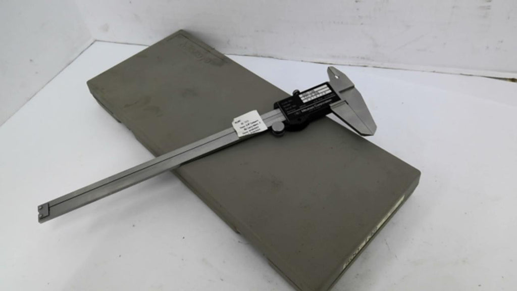 Mitutoyo 500-138 Digital Caliper 0-8"