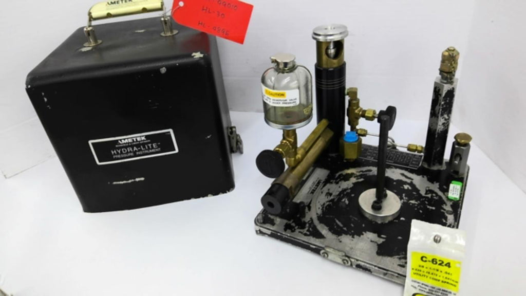 Ametek HL-30 T-543 47916 Hydra-Lite Hydraulic Deadweight Tester