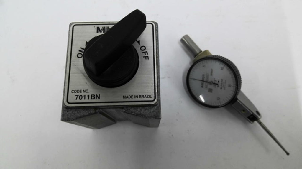 Mitutoyo 7011BN Magnetic Stand Base Holder With Dial Indicator 513-412