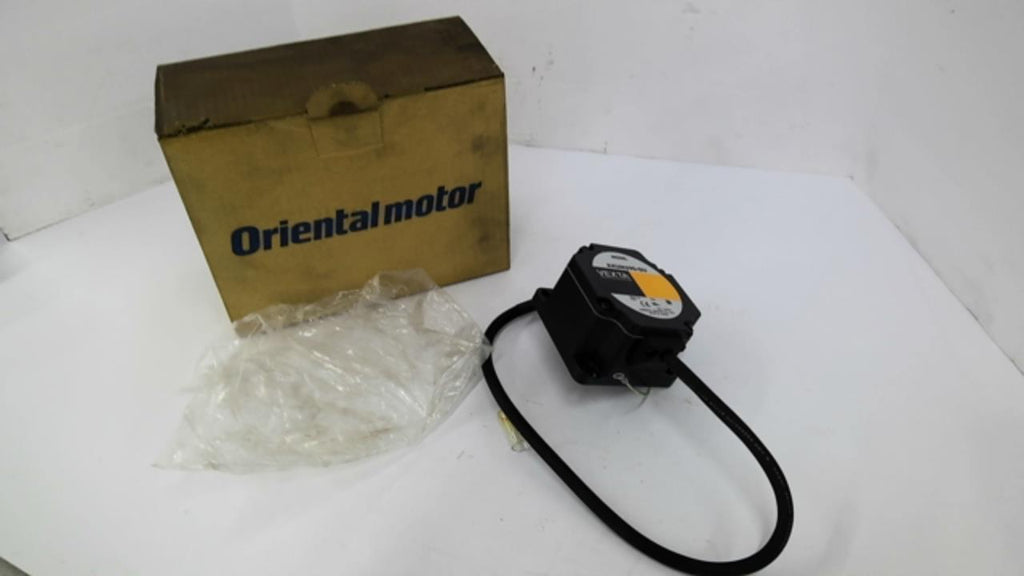 Oriental AXUM590-GU Brushless DC Motor 90W Shaft L 7/8" Shaft OD 7/16"