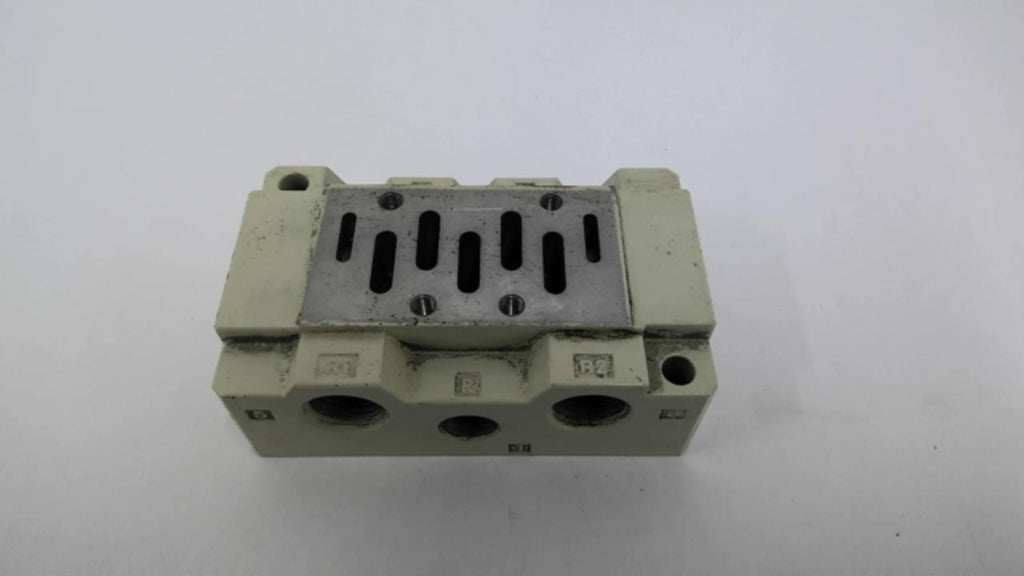 SMC VS7-1-A02 Solenoid Valve 12V
