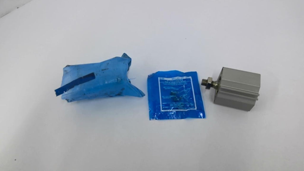 SMC CDQ2B25-15DM Compact Cylinder 1.0MPa Bore 1" Stroke L 5/8" Shaft OD 1/2"