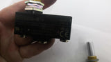Omron Z-15GQB Panel Mount Plunger Switch 1/2AMP 125VDC Lot Of 2