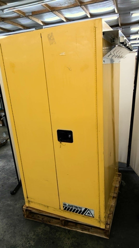 Justrite 896000 60 Gallon Flammable Material Storage Cabinet 34x34x65"