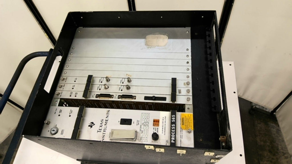 Texas Instrument 565 Programmable Logic Controller 110/220V 350Va 47-63Hz
