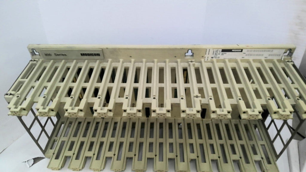 Modicon HA827-103 PLC Chassis