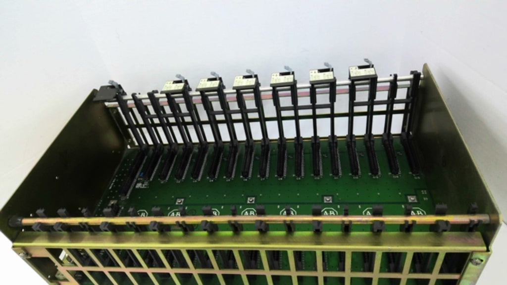 Allen Bradley 1771-A4B 16 Slot Chassis 5.25VDC 16AMPS