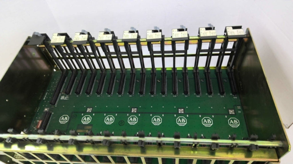 Allen Bradley 1771-A4B 16 Slot I/O Chassis 5.25 VDC 16.0AMPS