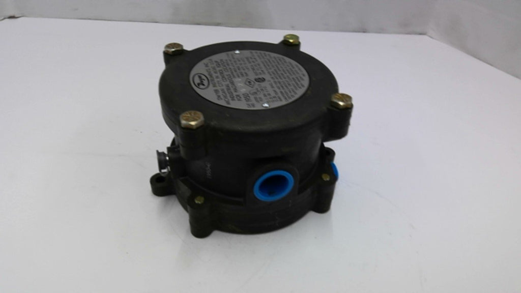 Dwyer 1950-5-2F Diaphragm Vertical Differential Pressure Switch