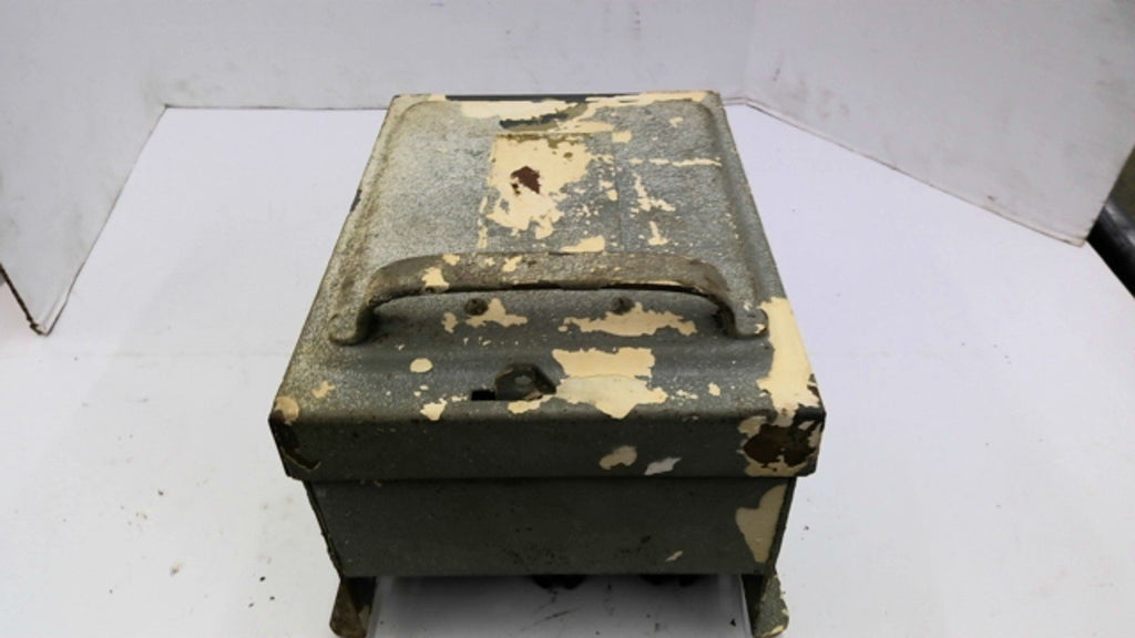 Bustribution Bull Dog Bus Plug 15 HP 240 Volts AC