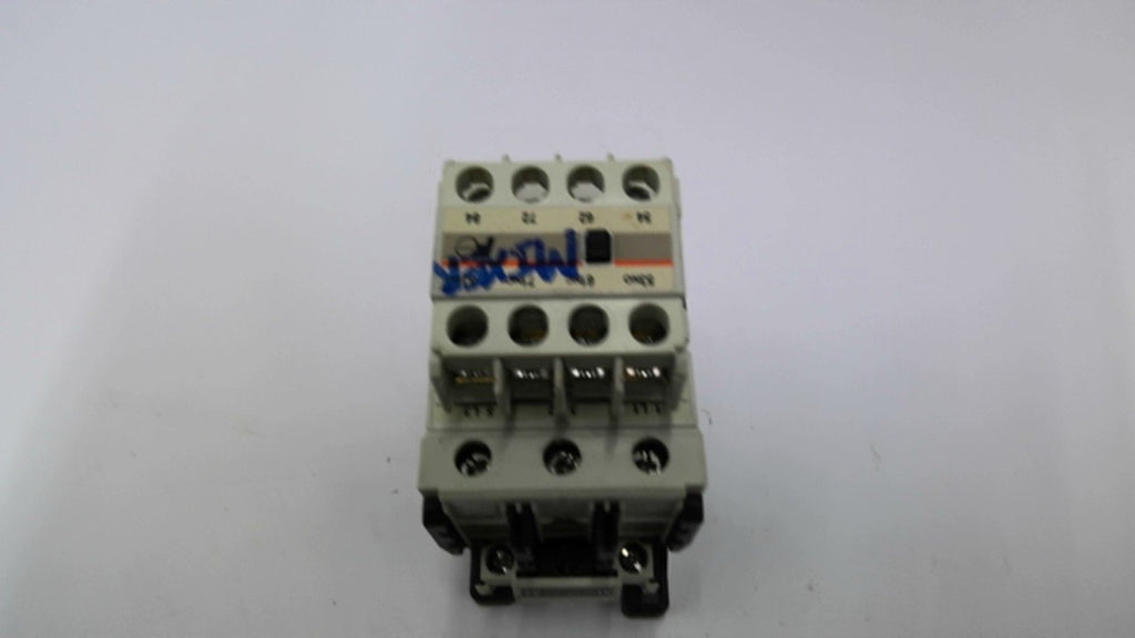 Fuji electric SC-E2S Magnetic Contactor 3 Pole 30 Amp x 600 V