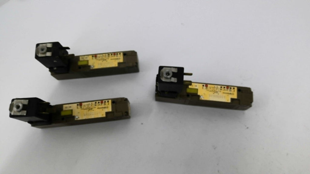 Joucomatic 54090001 5/2 Way Pneumatic Spool Solenoid Valves 36-145PSI Lot Of 3
