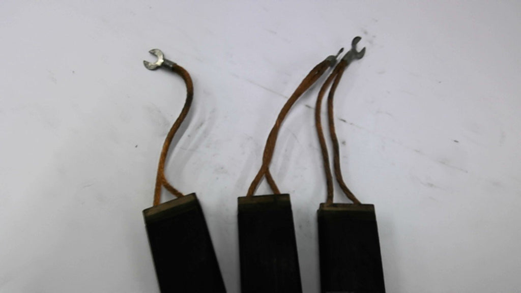 Carbon Motor Brush 2 1/8 L 1 1/8 W 1/2 Shunt 5 3/8 OAL 7 1/2 Set of 3