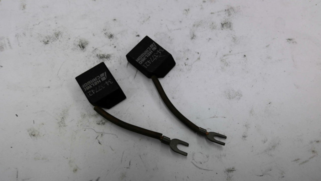 Helwig 34-377421 Carbon Brushes 0.983x0.146x0.371 2.332 Shunt Lot of 2