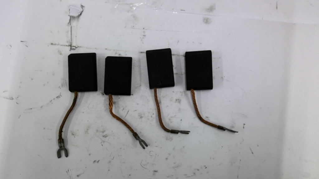 Motor Brush 1.908x1.254x0.497 2.236 Shunt Lot of 4
