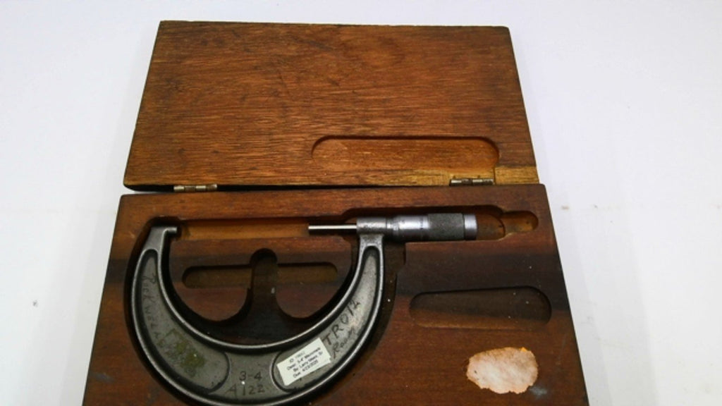 Starrett 3" - 4" Micrometer