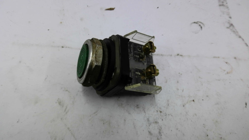 Allen Bradley 800T-A Push-button Green Flush Head