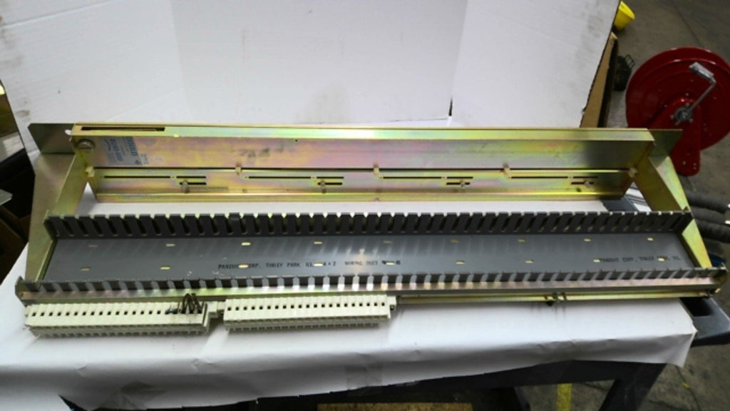 Gould 8240-000 Modicon Enclosure