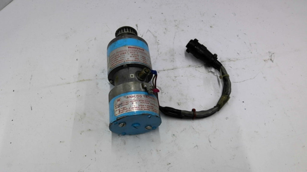 Honeywell M-2VM61-020-7 24 VDC Motor Assembly 2.5 Volts Tachometer