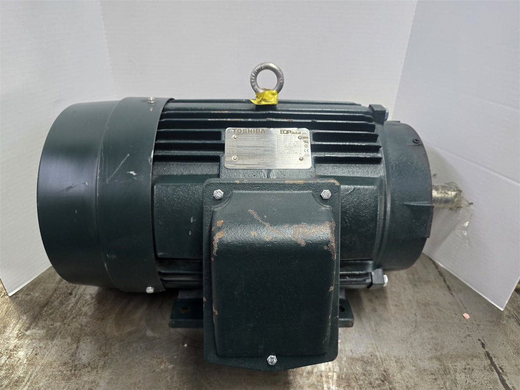 Toshiba 0152SDSR42A-P 15HP AC Motor 230/460 Volts 3600 RPM 2P 254TC