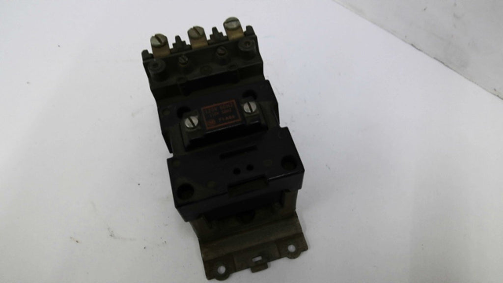 Allen Bradley 702-B0DX198 Starter Nema Size-1 600VAC 3-Pole 120V Coil