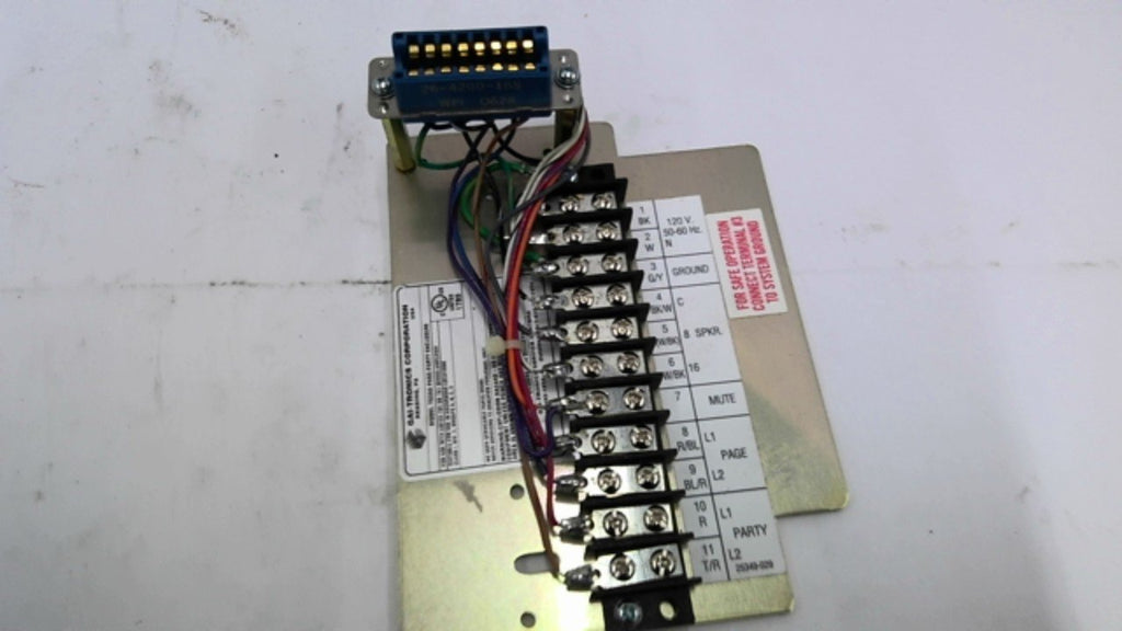 GAI-Tronics 702AA Page Party Enclosure 120V 60 HZ