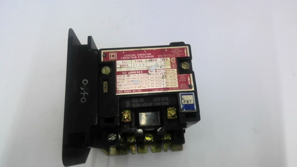 Square D 8903 SM02 Lighting Contactor 3 Pole 600 VAC 30 AMP 120 V Coil