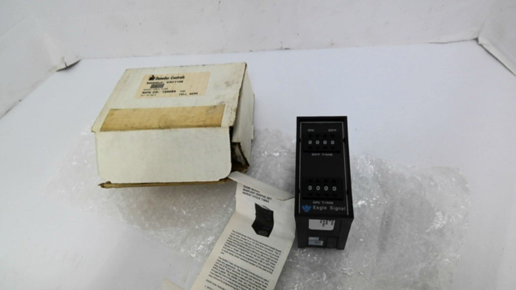 Eagle Signal DA211A6 Miniflex Timer/Counter 120VAC 50/60HZ 10A