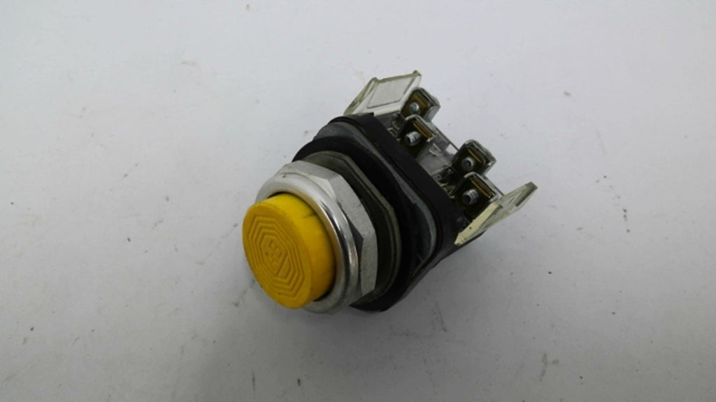 Allen Bradley 800T-XA D Series Push Button Switch Type 4,13 Rating