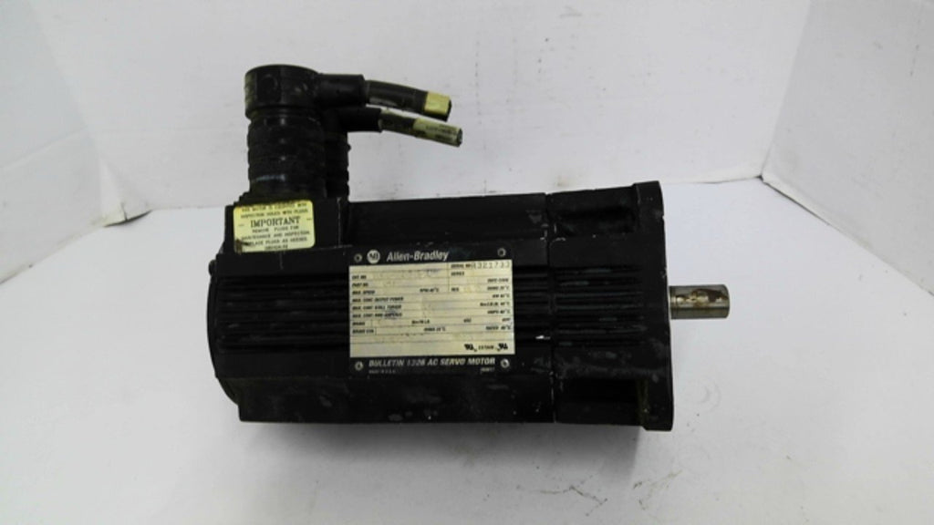 Allen Bradley 1326AB-B410G-21-SL AC Servo Motor 1KW 2.44AMPS 5000RPM 380/460V
