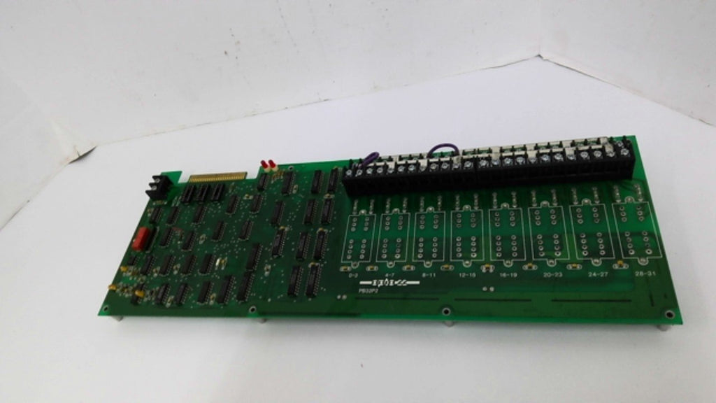 Opto 22 PB32P2 Relay Interface Board