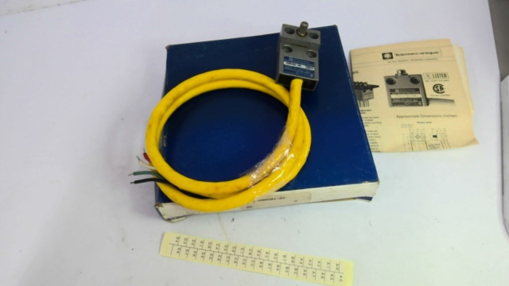 Telemecanique MS0401-02 Mini Switch 5A 125/250VAC