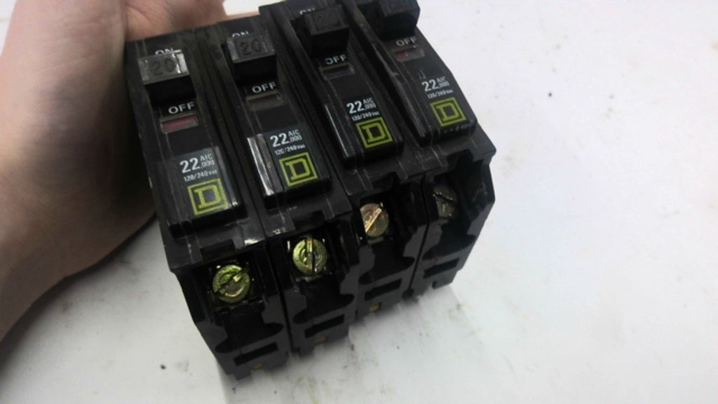 Square D 20 Amp Single Pole Bolton Circuit Breaker Set of 4
