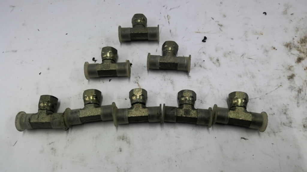 Hydraulic Tee Fitting 9/16" Lot of 8